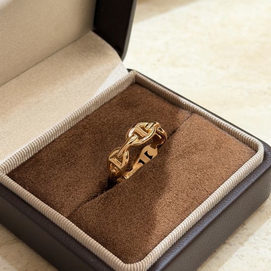 Hermes Classic Polished Silver Ring