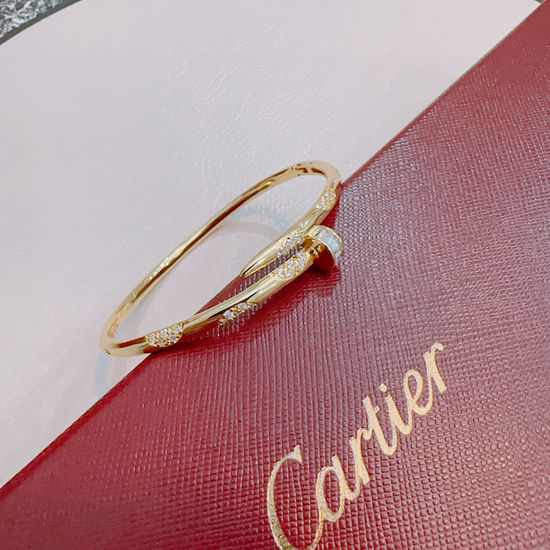 Cartier Elegant Simple Style Bracelet