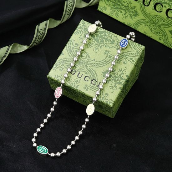 Gucci Classic Exaggerated Decorative Pendant Necklace