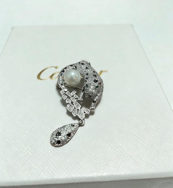 Cartier Leopard Brooch Exquisite Micro-Inlaid Premium Quality