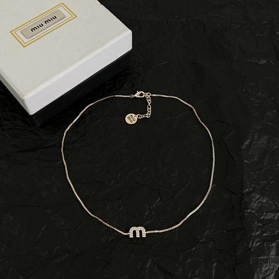 Miu Miu Delicate Minimalist Versatile Daily Necklace