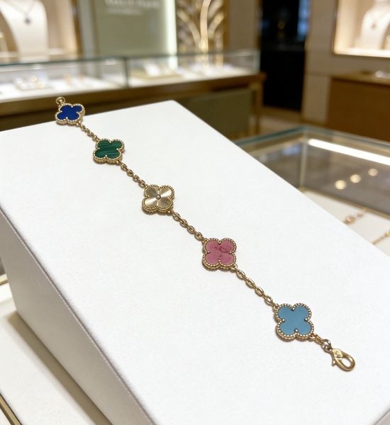 Van Cleef & Arpels VCA Rainbow Clover Bracelet V Gold Craft