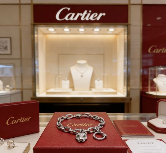 Cartier Elegant Classic Ring Design Bracelet
