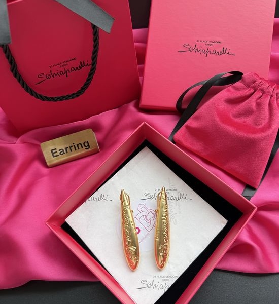 Schiaparelli Luxury Exaggerated Artistic Jewelry Accessories