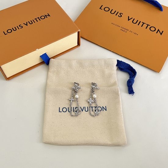 Louis Vuitton LV Unique Retro Vintage Exquisite Stud Earrings