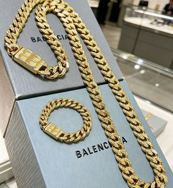 Balenciaga Vintage Style Unique Design Necklace