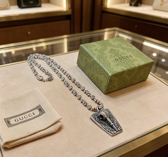 Gucci Vintage Double G Pendant Necklace