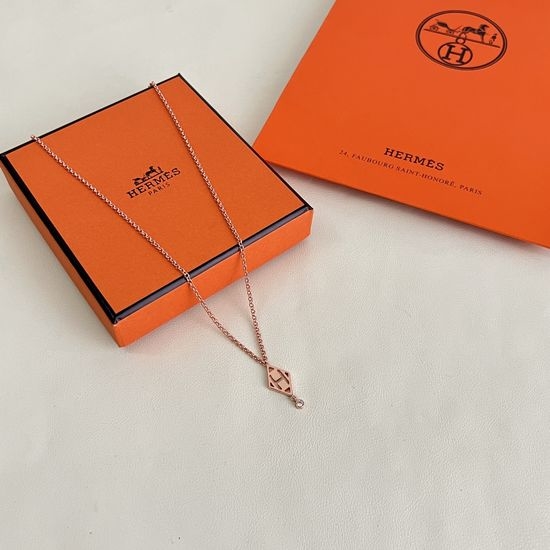 Hermes Pig Nose Shape Stylish Necklace