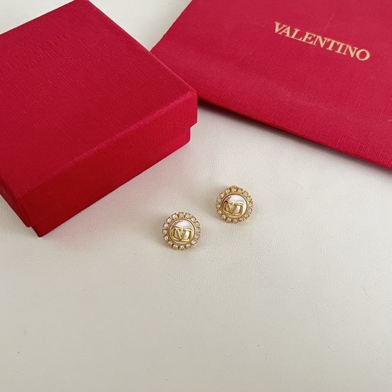 Valentino Simple Versatile Fashion Earrings