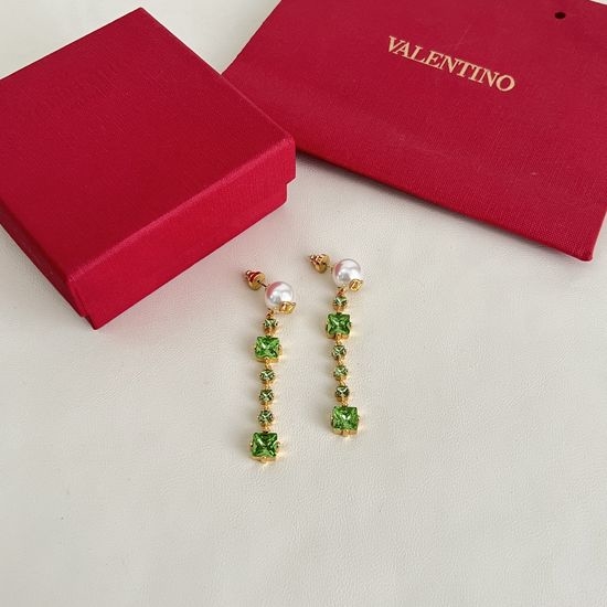 Valentino Minimalist Generous All Match Stud Earrings