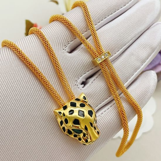 Cartier Gold Leopard Pendant Necklace