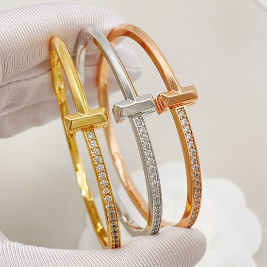 Fendi Sleek Half-diamond Cuff Bangle