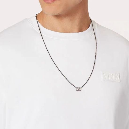 Valentino Minimalist Stylish Popular Daily Necklace