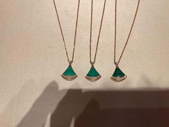 Bvlgari Malachite Pendant Necklace Rose Gold