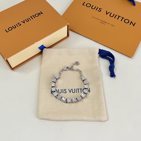 Louis Vuitton LV Unique Retro Style Bracelet Fashion Jewelry