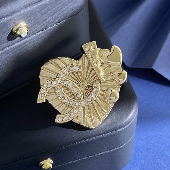 Chanel Rhinestone Heart Embellished Lapel Brooch
