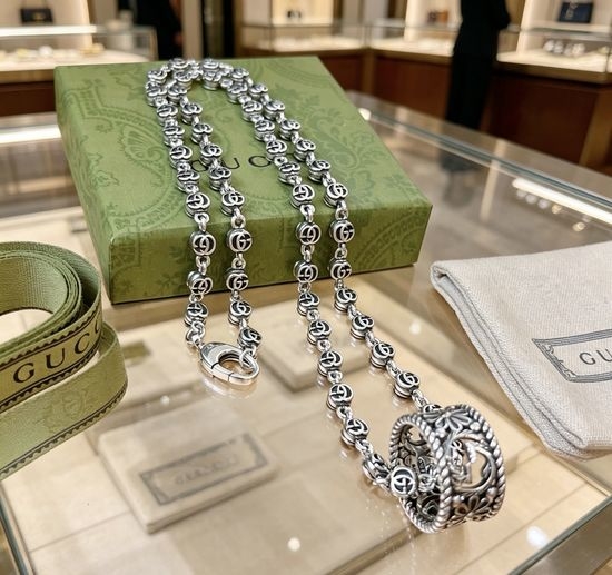 Gucci Vintage Double G Pendant Necklace