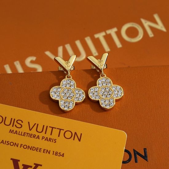 Louis Vuitton LV Classic Shiny Simple Stud Earrings