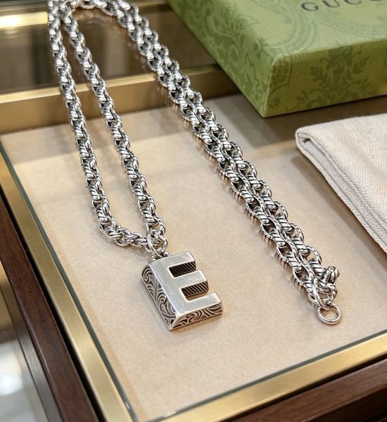 Gucci Retro Letter Pendant Necklace