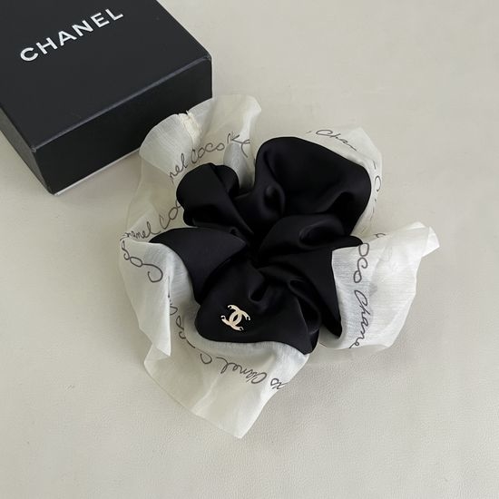 Chanel Elegant Classic Hair Tie For Daily Wear