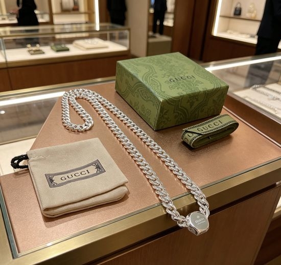 Gucci Vintage Pendant Necklace