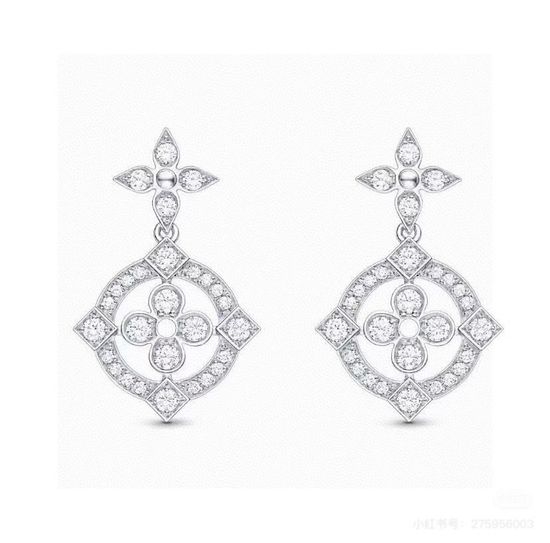 Louis Vuitton LV Elegant Flower Pattern Decorative Stud Earrings