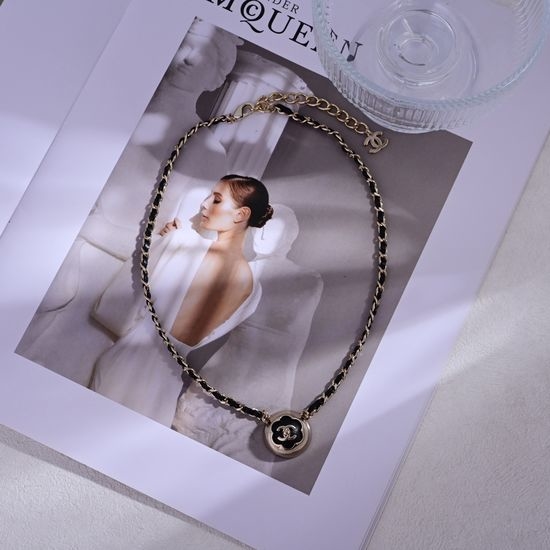 Chanel Elegant Jewelry Set For Daily Wear