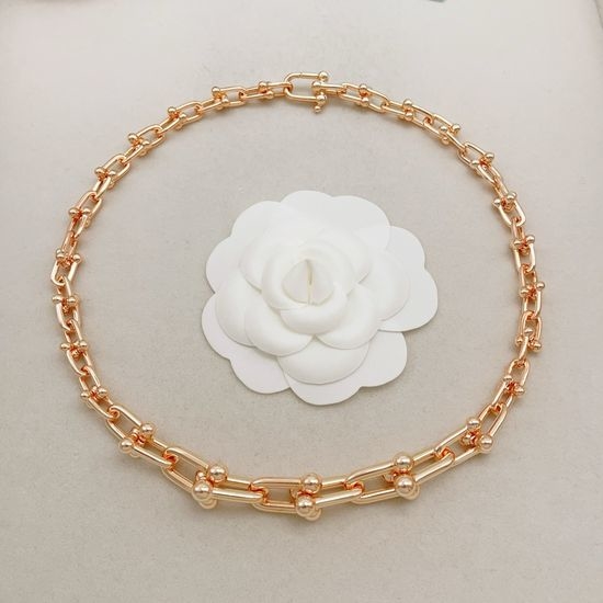 Fendi Elegant Rose Gold Gradient Glossy Necklace
