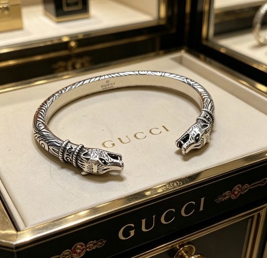 Gucci Vintage Finished Classic Cuff Bangle