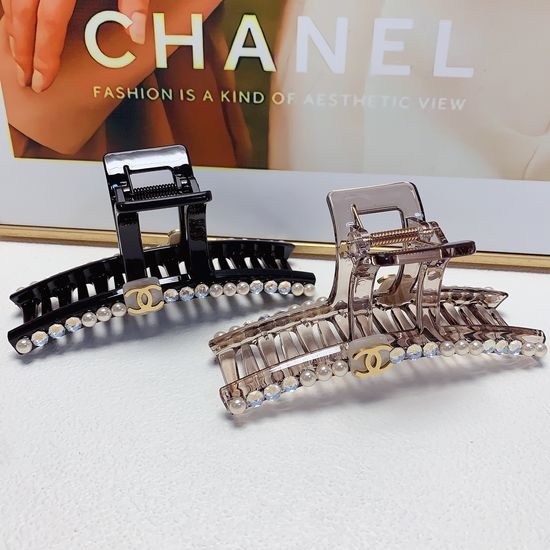 Chanel Rhinestone Pearl Hair Claw