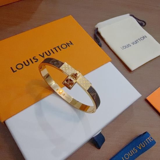 Louis Vuitton LV Fashion Classic Bracelet For Daily Wear