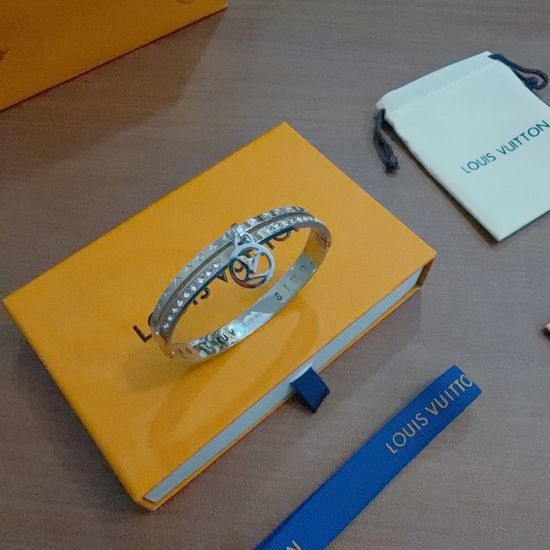 Louis Vuitton LV Fashion Classic Bracelet For Daily Wear