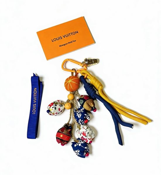 Louis Vuitton LV Vintage Design Bag Charm Keychain