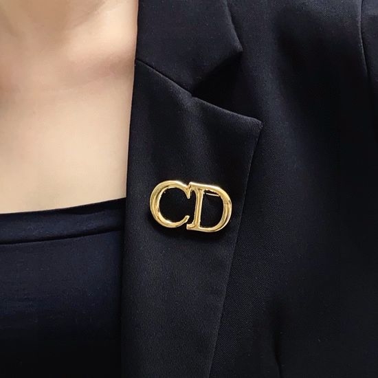 Christian Dior CD Classic Letter Design Brooch