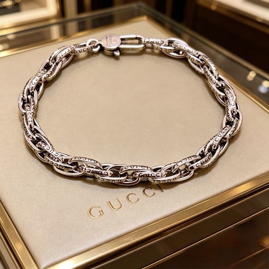 Gucci Classic Delicate Versatile Bracelet