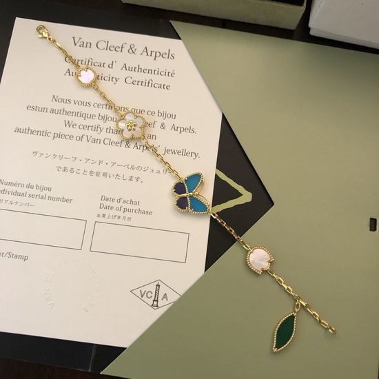 Van Cleef & Arpels VCA Elegant Natural Stone Inlaid Bracelet