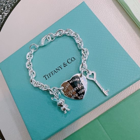 Fendi Vintage Silver Bracelet for Daily Wear