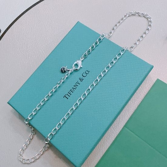 Tiffany & Co. Classic Silver Necklace Handcrafted Finished
