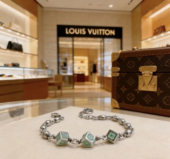 Louis Vuitton LV Retro Cuban Chain Silver Bracelet