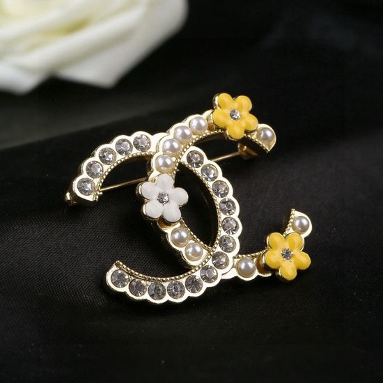 Chanel Flower Diamond Inlaid Stylish Brooch