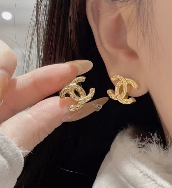 Chanel Gold Rhombus Stud Earrings Face-framing Jewelry