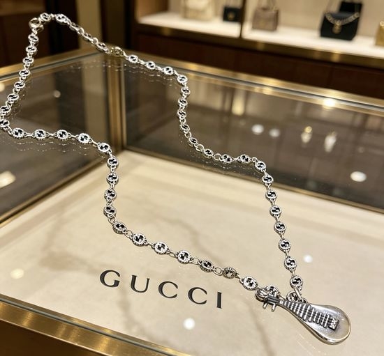 Gucci Vintage Style Distressed Necklace