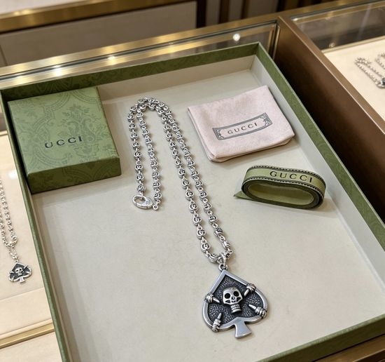 Gucci Vintage Skull Pattern Necklace Distressed Finish