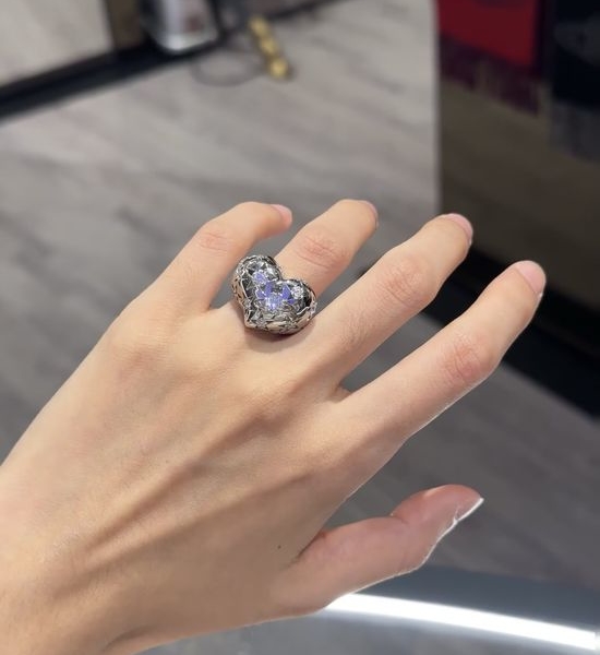 Vivienne Westhood Classic Crown Saturn Ring Fashion Jewelry