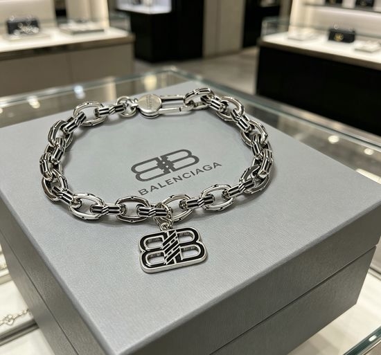 Balenciaga Unique Design Vintage Style Bracelet Jewelry