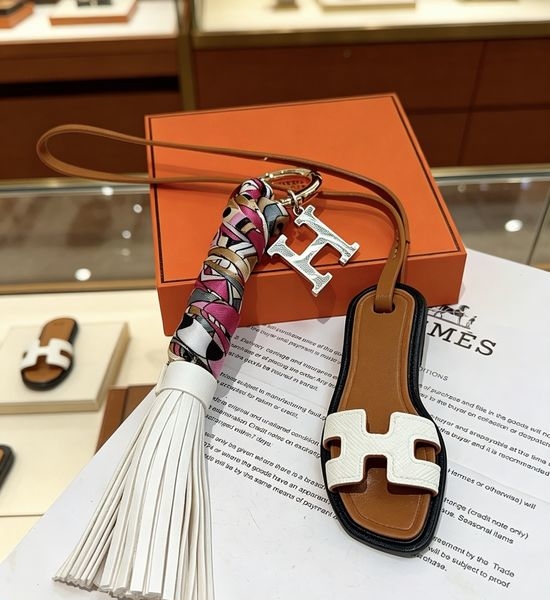 Hermes Exquisite Craft Keychain Accessory