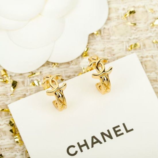 Chanel Classic Stylish Rhombus Golden Stud Earrings