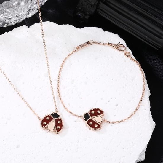 Van Cleef & Arpels VCA High-end Plated Jewelry Set