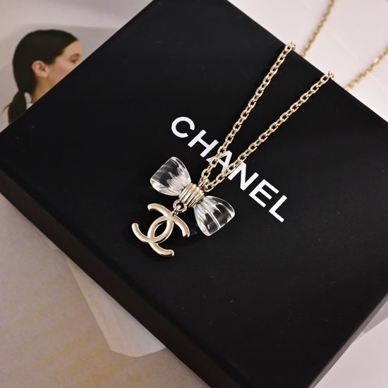 Chanel Elegant Jewelry Set for Daily Wear