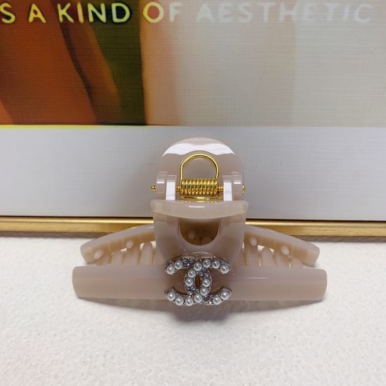 Chanel New Style Hair Claw Clip Single